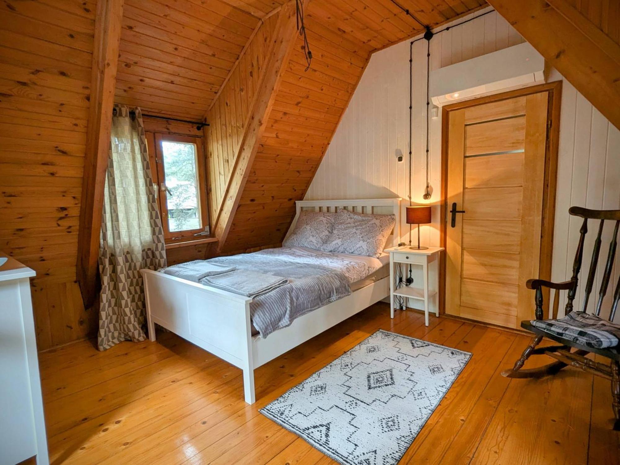 Holiday home Szumiaca Sosna - Jacuzzi, Ognisko, Sauna, Bbq *